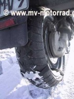 Vorschau: MV Schneekette-Schneekralle und Weltenbummlerhilfe - Die Schneekette fürs Motorrad - 5 Stück Vorschau: MV Schneekette-Schneekralle und Weltenbummlerhilfe - Die Schneekette fürs Motorrad - 5 Stück