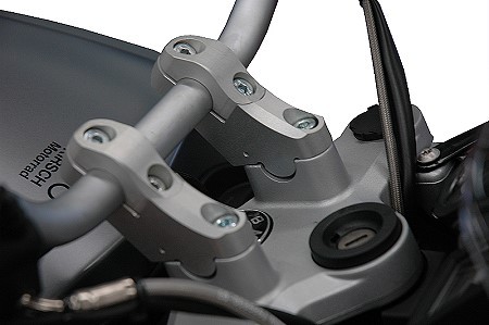 MV - Unser Superbike Rohrlenkeradapter und Lenkererhöhung mit Versatz für BMW R1200R 2011