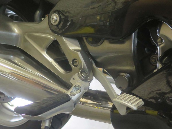 MV Adaptateur de repose-pieds pour Honda Deauville 700