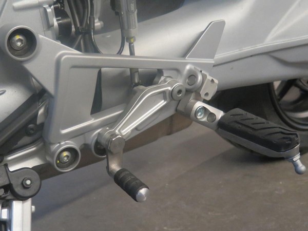 MV Footrest Lowering Rider Adjustable for Moto Guzzi V100 Mandello