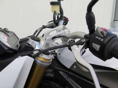 Boulons Support Curseur Bras Oscillant M8 BMW S1000R / S1000RR 2009-2023 – Curseurs Alu CNC Anodisé, Protection & Stabilité